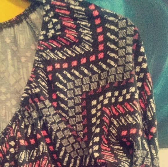 Blouse - Picture 2 of 2